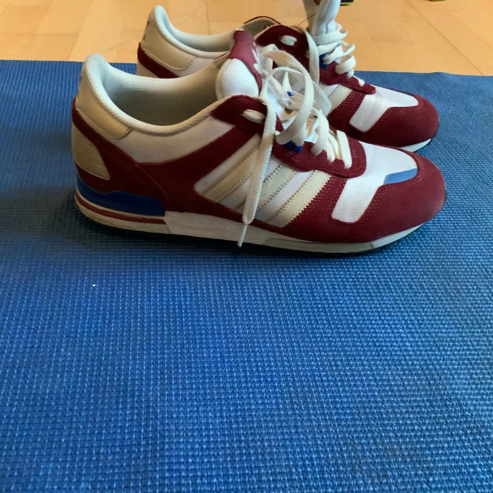 ADIDAS - Picture 3 of 4